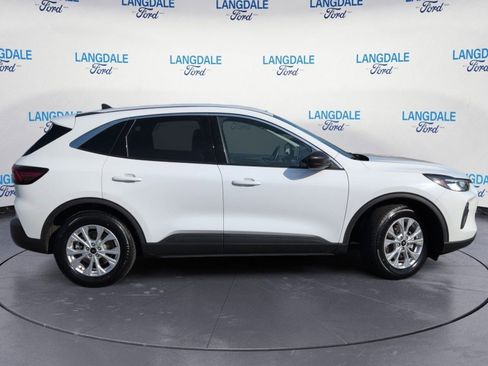 Used 2024 Ford Escape Active FWD image 3
