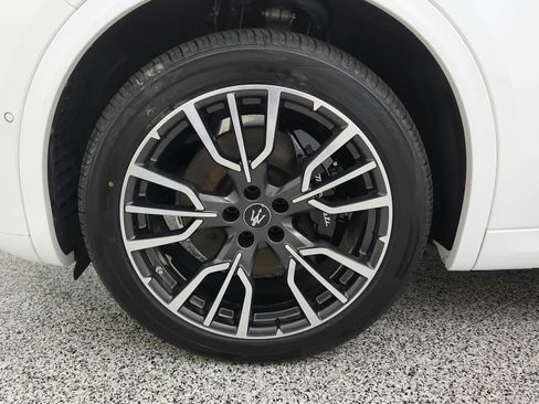Used 2023 Maserati Grecale GT AWD/4WD image 36