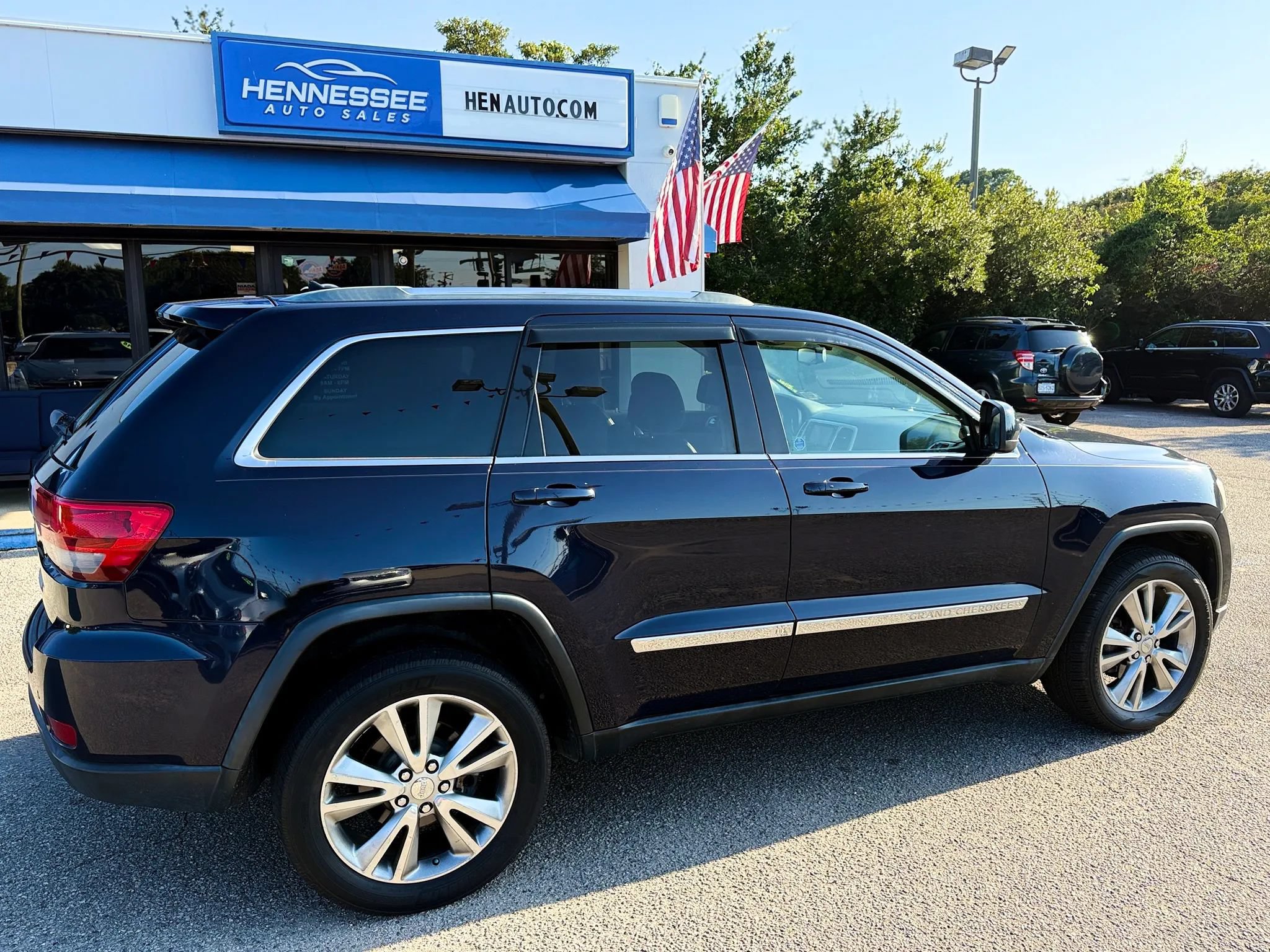 Used 2013 Jeep Grand Cherokee Laredo RWD image 10