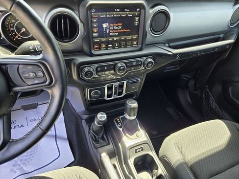 Used 2021 Jeep Wrangler Unlimited Sport AWD/4WD image 21