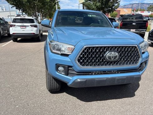 Used 2019 Toyota Tacoma TRD Off-Road AWD/4WD image 5