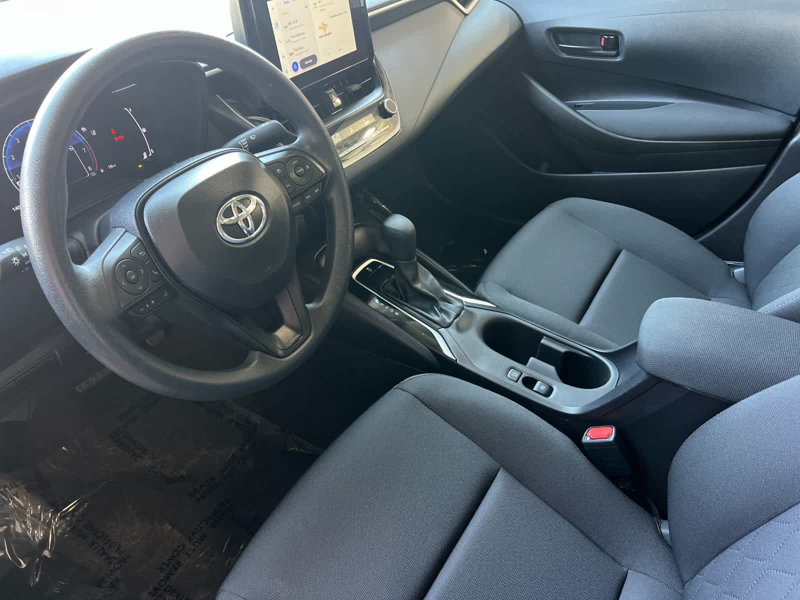Used 2026 Toyota Corolla LE FWD image 12