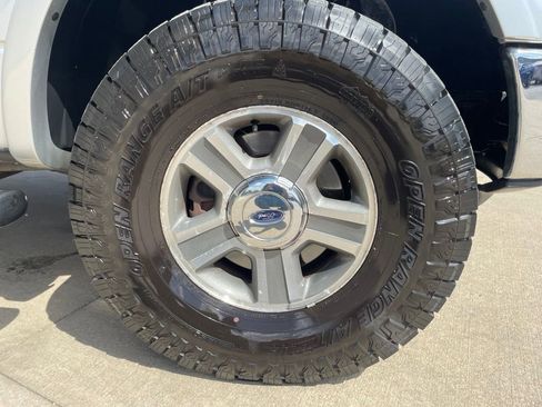 Used 2011 Ford F150 Lariat w/ Lariat Chrome Pkg AWD/4WD image 29