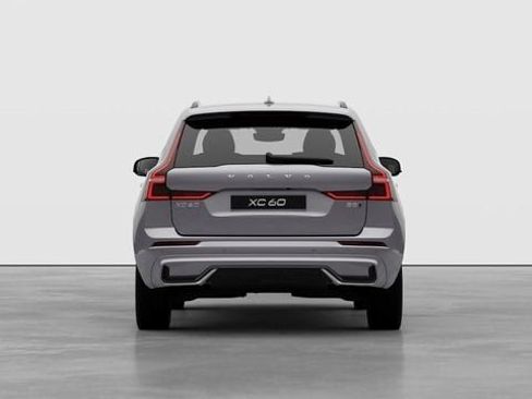 New 2026 Volvo XC60 B5 Core w/ Protection Package Premier image 4