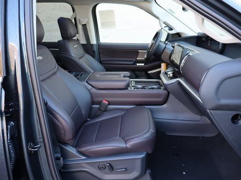 New 2025 Ford Expedition Max Platinum w/ Platinum Ultimate Package image 41