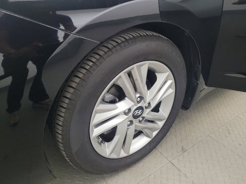 Used 2020 Hyundai Elantra Value Edition w/ Cargo Package (C1) FWD image 31