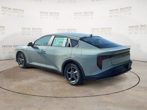 New 2026 Kia K4 FWD image 3