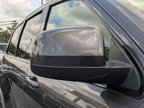 Used 2020 Jeep Grand Cherokee Altitude RWD image 13