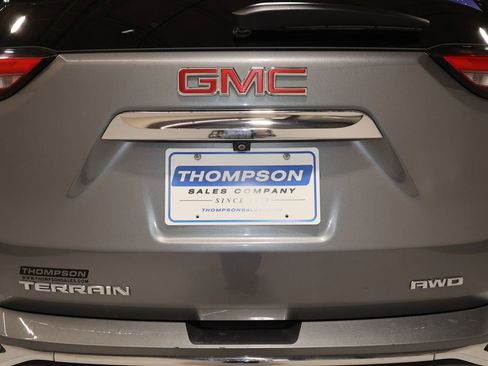 Used 2020 GMC Terrain SLT image 22