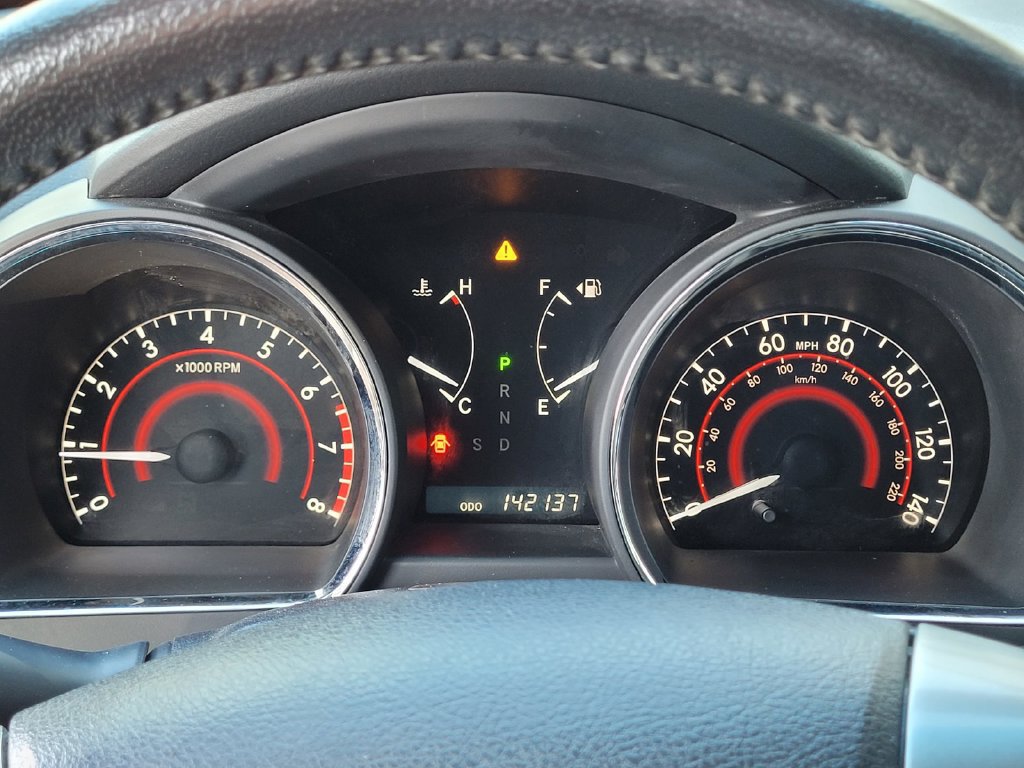 Used 2012 Toyota Highlander SE FWD image 13
