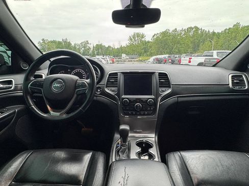 Used 2018 Jeep Grand Cherokee Limited AWD/4WD image 6