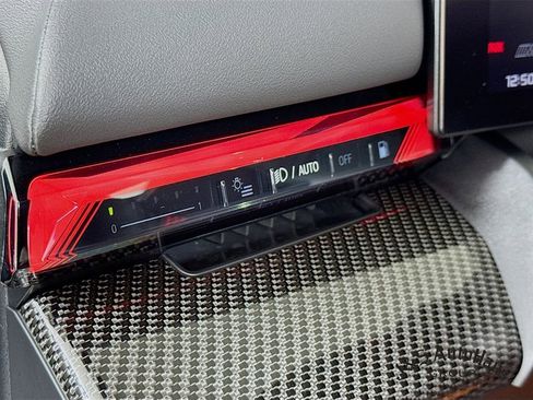 Used 2025 BMW M5 Touring AWD/4WD image 10