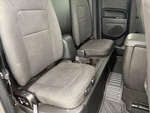 Used 2016 Chevrolet Colorado LT w/ LT Convenience Package AWD/4WD image 15