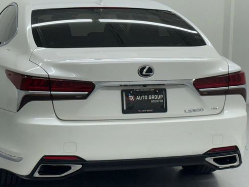 Used 2018 Lexus LS 500 w/ Accessory Package (Z2) image 14