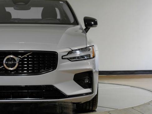 Used 2024 Volvo S60 B5 Core AWD/4WD image 50
