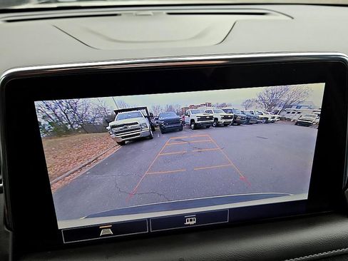 Used 2021 Chevrolet Suburban Z71 image 22