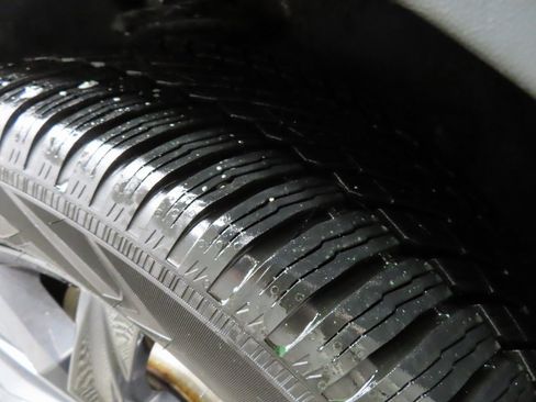 Used 2022 Volkswagen Tiguan SE image 7