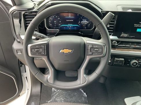 New 2026 Chevrolet Silverado 1500 LT image 16