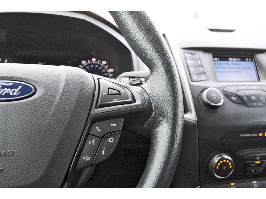 Used 2019 Ford Edge SE FWD image 24