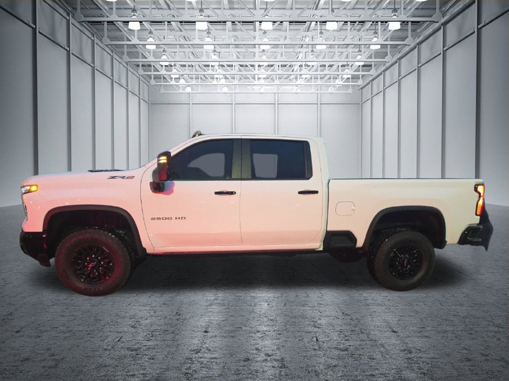 Certified 2026 Chevrolet Silverado 2500 ZR2 AWD/4WD image 3
