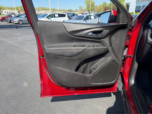 Used 2024 Chevrolet Equinox RS AWD/4WD image 20