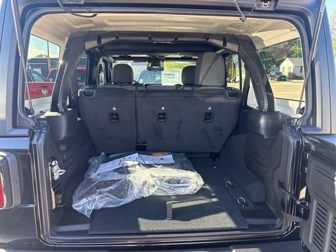 New 2027 Jeep Wrangler Unlimited Sport AWD/4WD image 21