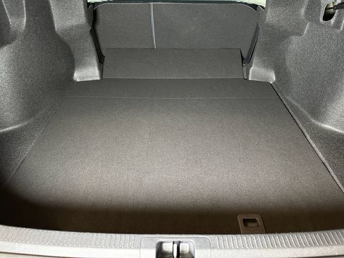 Used 2021 Toyota Camry LE FWD image 22