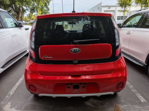 Used 2019 Kia Soul + FWD image 3