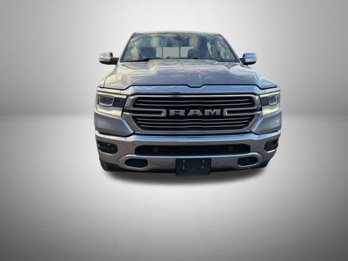 Used 2019 RAM 1500 Laramie AWD/4WD image 3