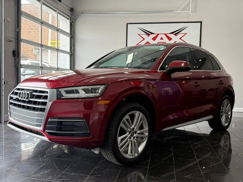 Used 2018 Audi Q5 2.0T Premium Plus w/ Premium Plus Package AWD/4WD image 3