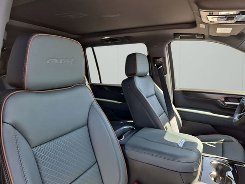 New 2026 GMC Yukon XL AT4 image 15