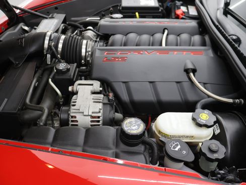 Used 2006 Chevrolet Corvette Convertible w/ Preferred Equipment Group RWD image 13