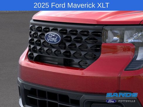 New 2025 Ford Maverick XLT w/ XLT Luxury Package image 18