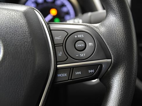 Used 2024 Toyota Camry LE w/ Convenience Package image 20