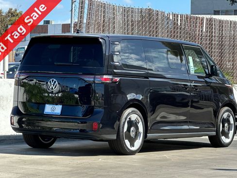 New 2025 Volkswagen ID. Buzz Pro S image 5