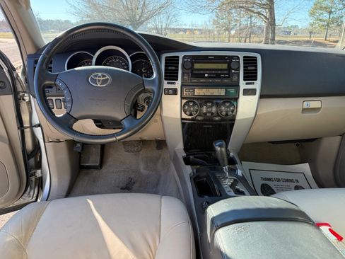 Used 2007 Toyota 4Runner Limited image 12
