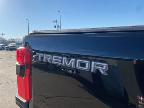 Used 2024 Ford F250 Lariat w/ Lariat Ultimate Package image 11