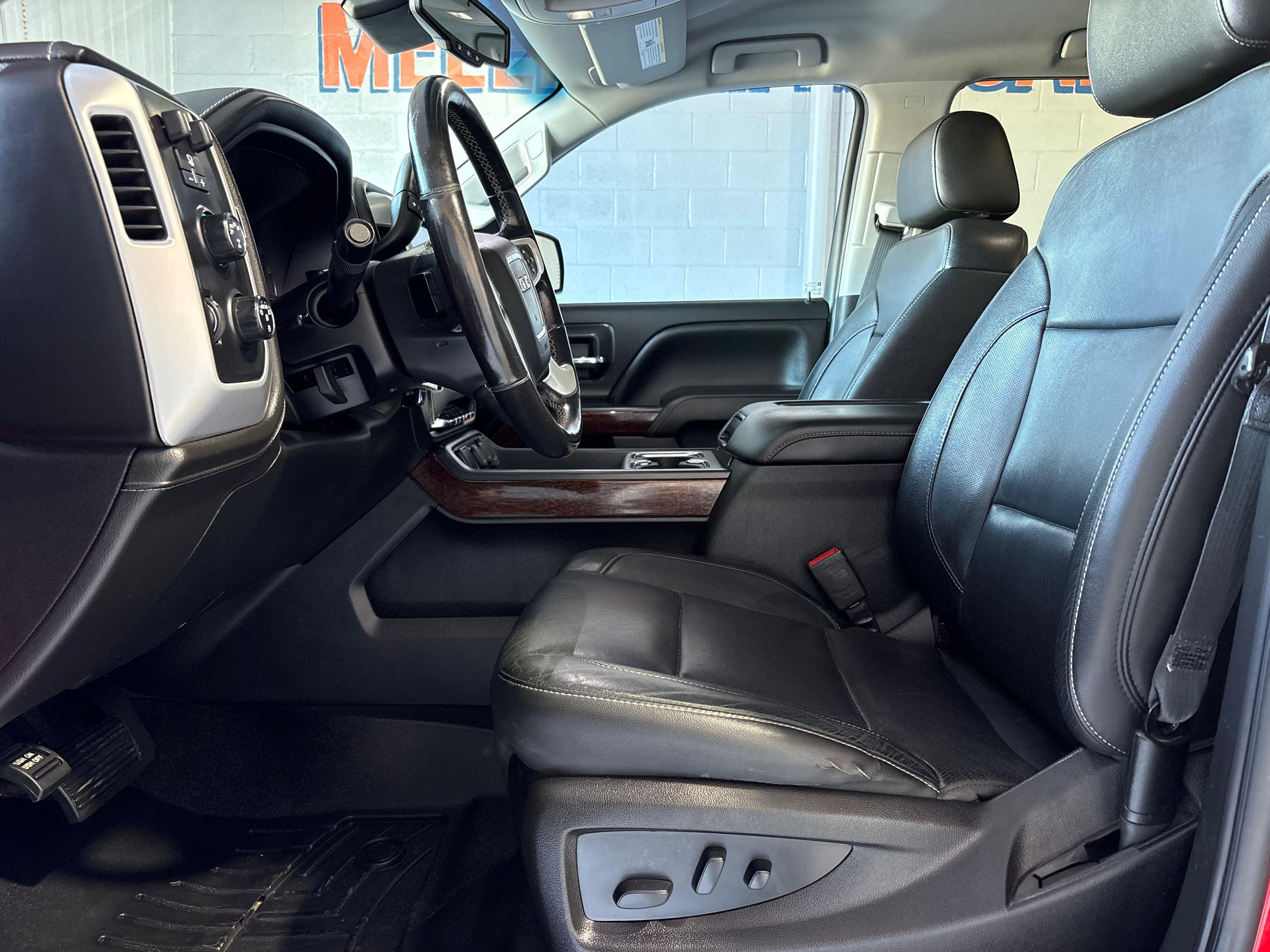 Used 2018 GMC Sierra 1500 SLT AWD/4WD image 9