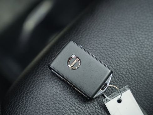 Used 2023 Volvo XC90 B6 Plus w/ Protection Package image 44