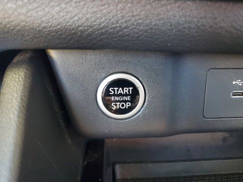 Used 2023 Nissan Rogue SV w/ SV Premium B Package image 34