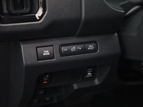 New 2026 Nissan Frontier PRO-4X w/ Pro-4x Convenience Package AWD/4WD image 12
