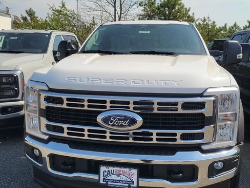 New 2025 Ford F450 XL w/ XL Chrome Package image 2