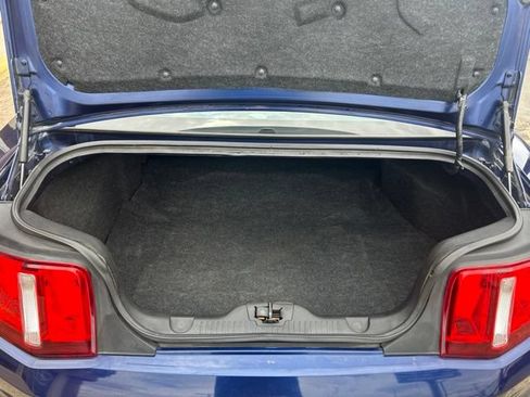 Used 2012 Ford Mustang Premium RWD image 8