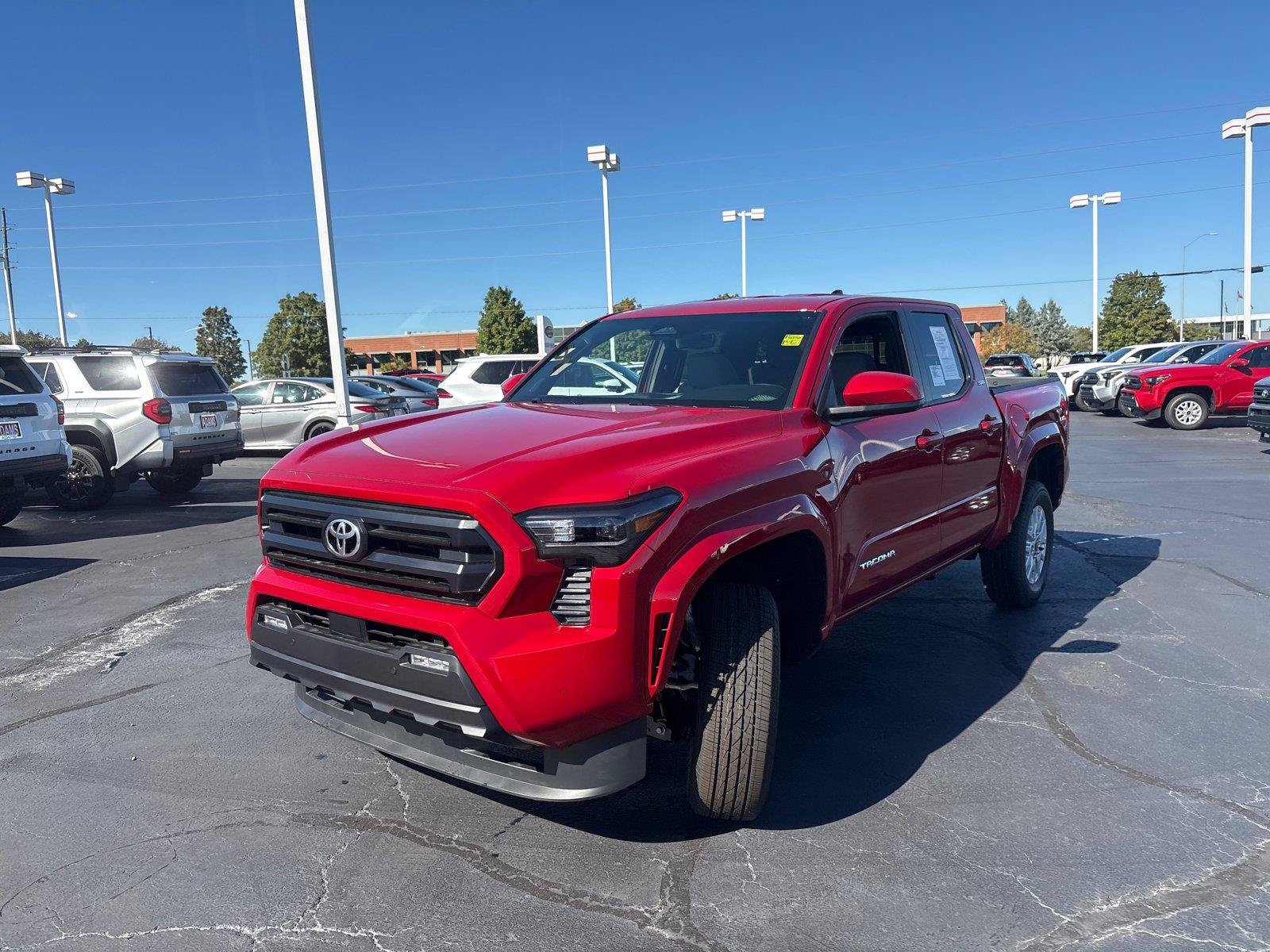 Used 2026 Toyota Tacoma SR5 AWD/4WD image 5