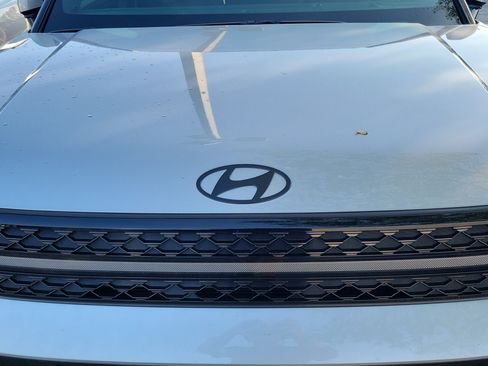 Used 2026 Hyundai Santa Fe Calligraphy FWD image 4