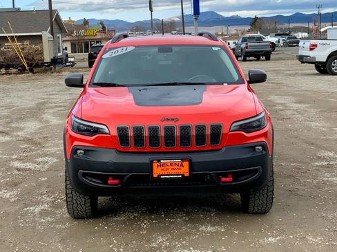 Used 2021 Jeep Cherokee Trailhawk image 8
