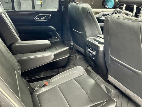 Used 2024 Chevrolet Tahoe Premier AWD/4WD image 19