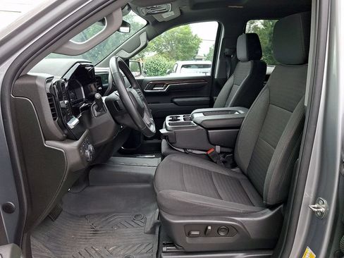 Used 2024 Chevrolet Silverado 1500 RST AWD/4WD image 15