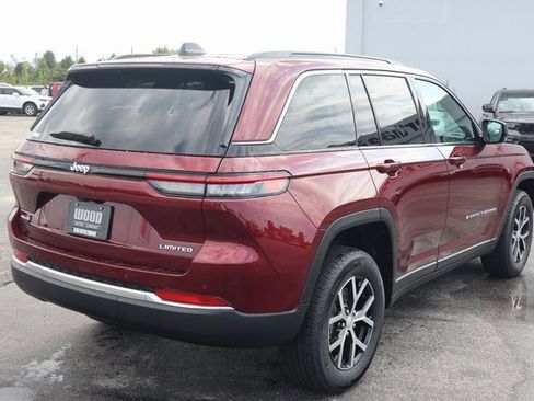 New 2025 Jeep Grand Cherokee Limited image 23