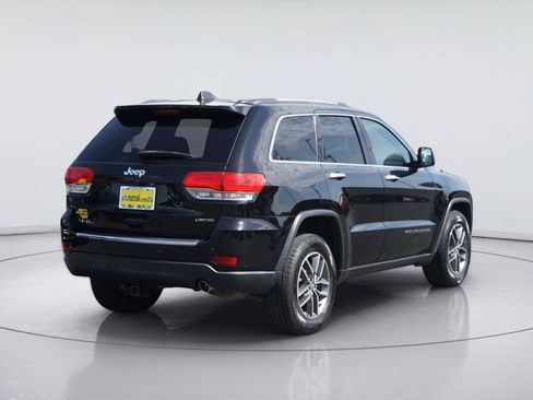 Used 2017 Jeep Grand Cherokee Limited w/ Luxury Group II AWD/4WD image 6